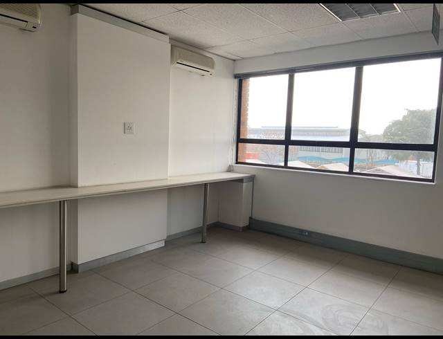 580M² OFFICE TO LET IN KELVIN